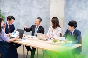 オフィスでの会議