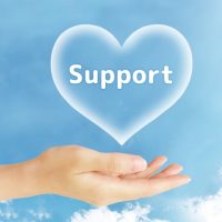 手の上にあるサポート